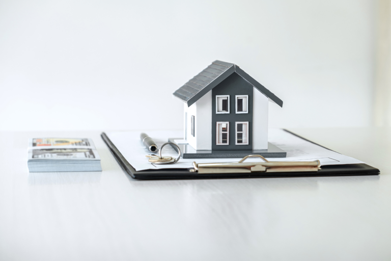 Utkarsh Tewari Lawyer Scarborough - Blog on role of real estate lawyer